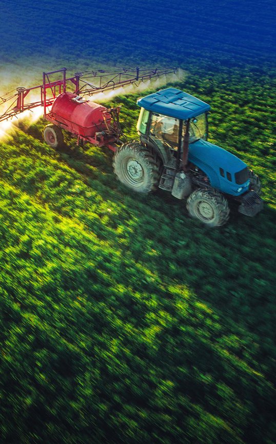 Market-Agriculture-Tractor-AerialISO-BlueFade